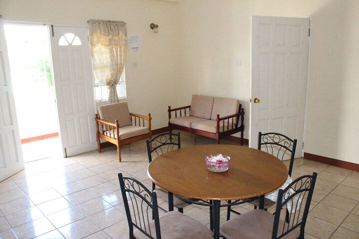 Room 32 of 70