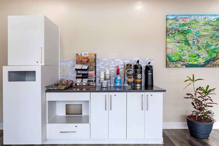 Breakfast area