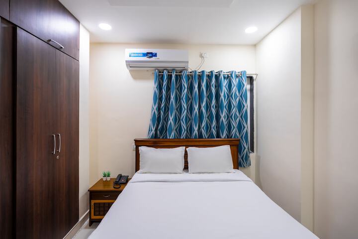 Room 9 of 22