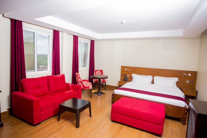 Room 6 of 22