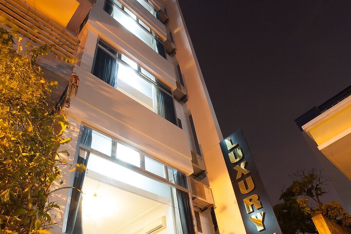 Hotel 3 of 55