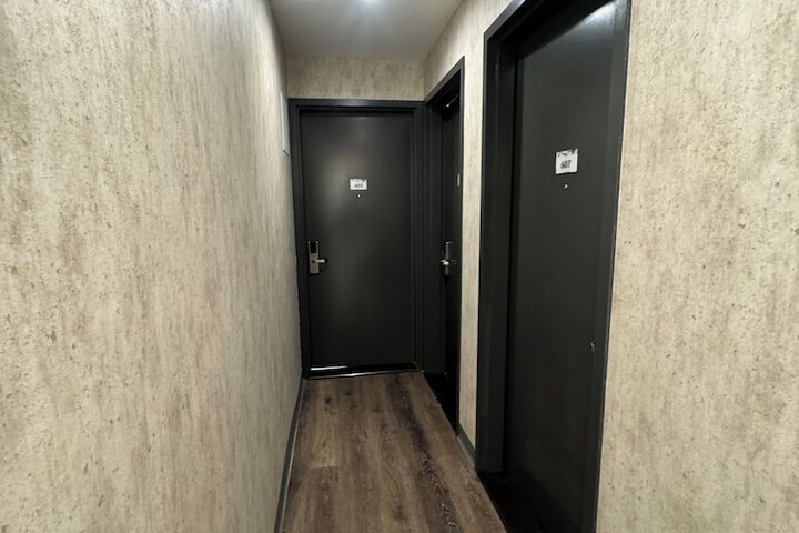 Ballroom/Hall 18 of 22