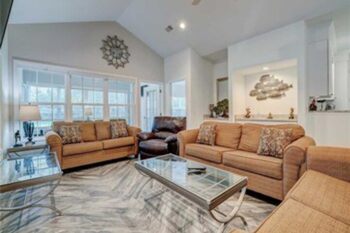Links 8B 3 Bedrooms, Golf Views, Pool, Sleeps 8 in Hilton Head Island, SC