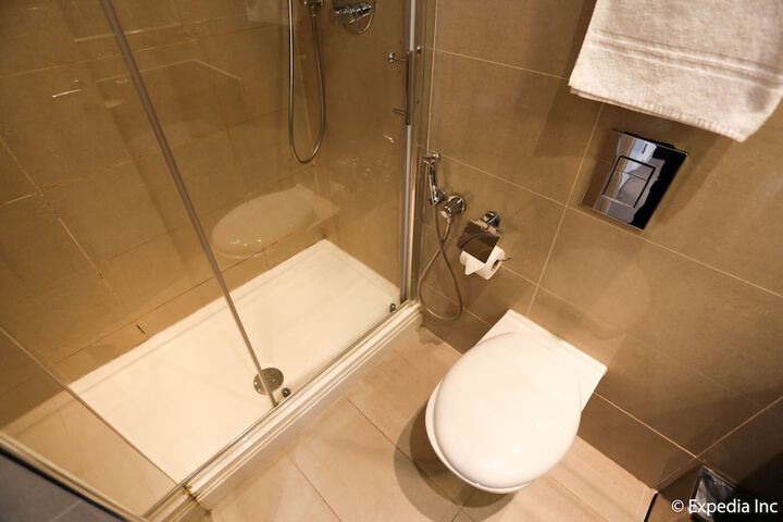 Clean Restrooms