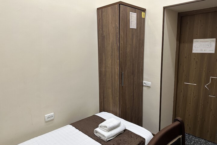 Room 35 of 69