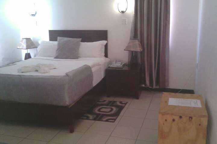 Room 4 of 26