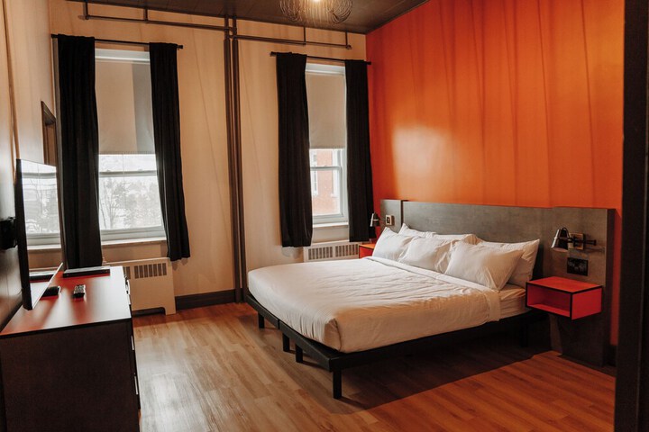 Room 27 of 50