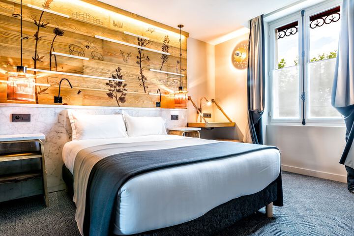 Hôtel Restaurant Au Bœuf Couronné in Paris