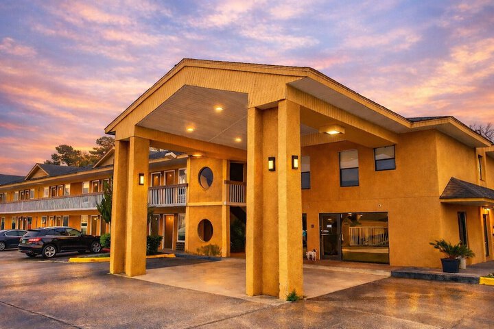 Hotel 45 of 50