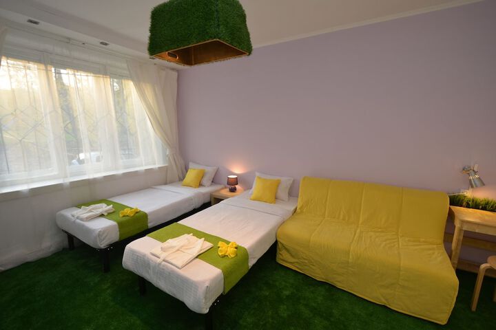 Room 7 of 27
