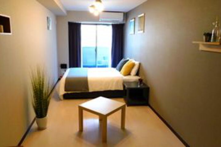 Room 72 of 89
