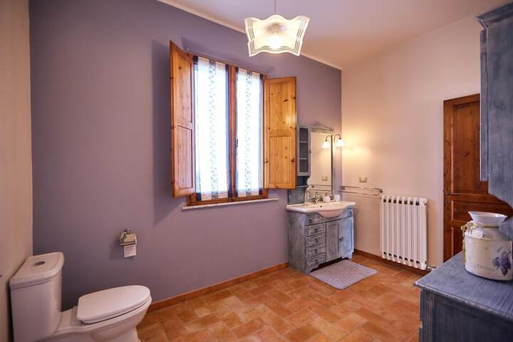 Room 26 of 63