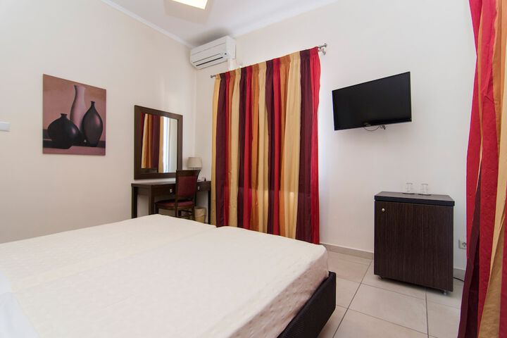 Room 40 of 103