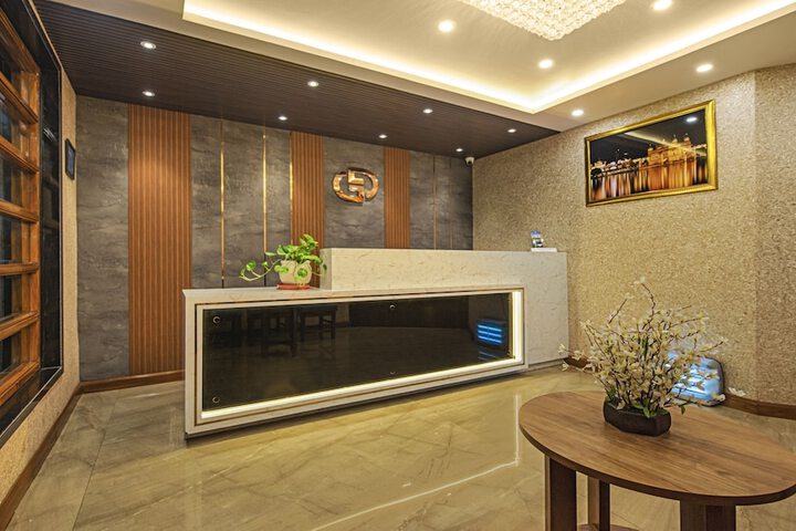 Hotel Interior 11 of 38