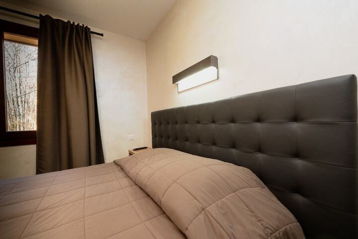 Room 2 of 51