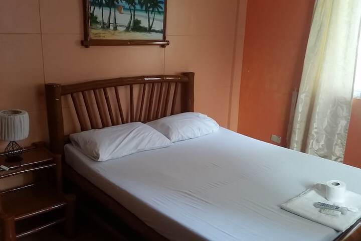 Room 5 of 22