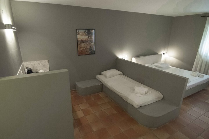 Room 39 of 93