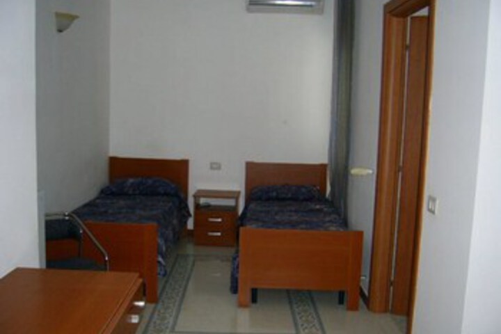 Room 18 of 22