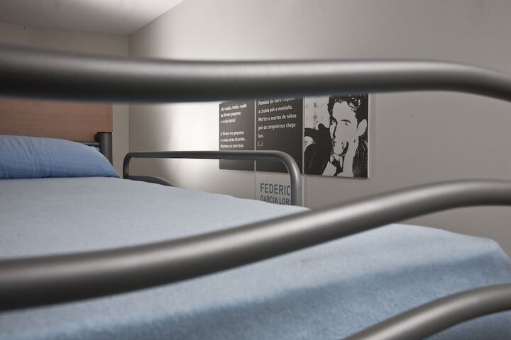 Room 8 of 35