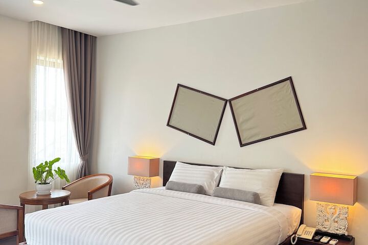 Room 21 of 76
