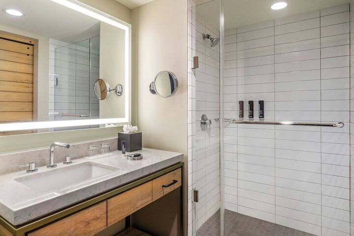 Clean Restrooms