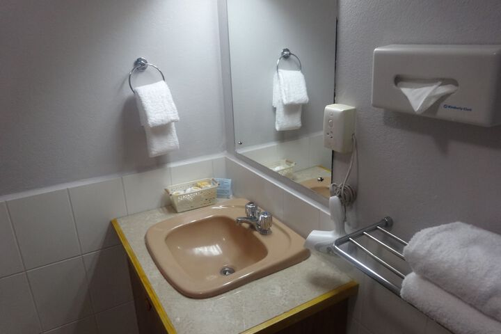 Room 54 of 74