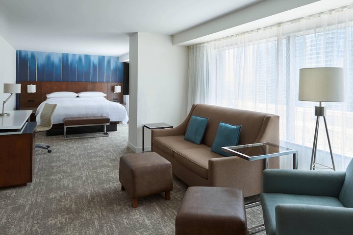 Room 21 of 77