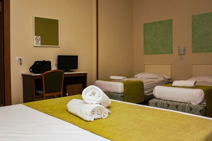 Room 10 of 79