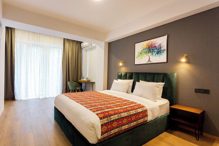 Room 16 of 95