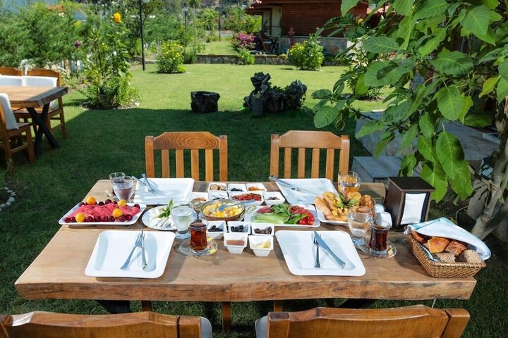 Breakfast/Coffee Service 5 of 26