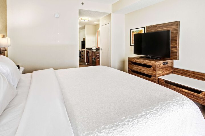 Room 11 of 29