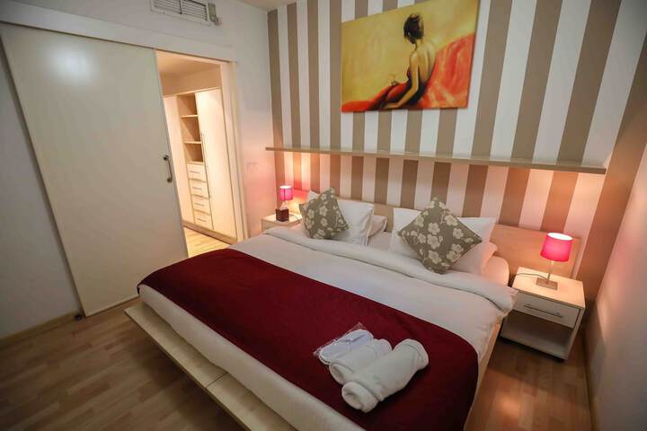 Room 7 of 58