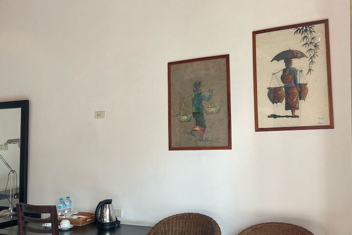 Room 34 of 277