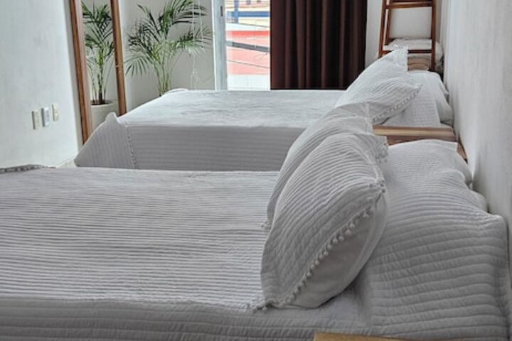 Hotel & Suites Punto Oriente