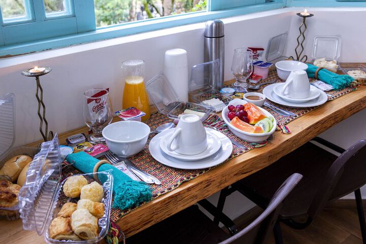 Breakfast/Coffee Service 72 of 145