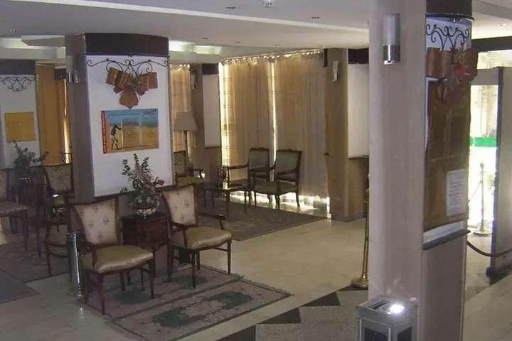 Photo of New Windsor Hotel