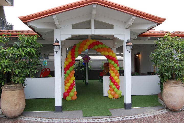 Hotel Exterior 76 of 87