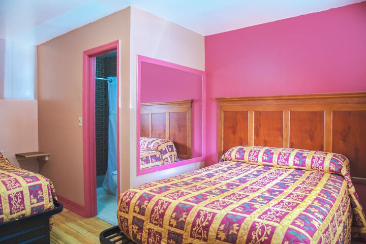 Double Premium Queen Bed (5 of 6)