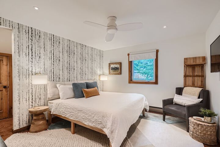 Room 2 of 41