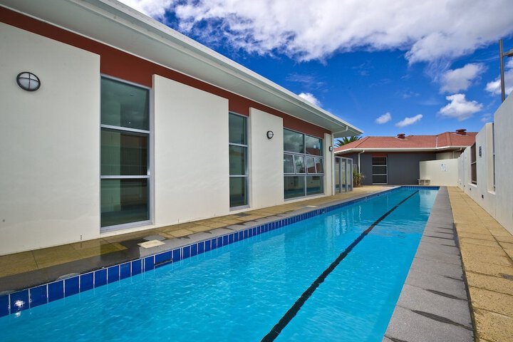 Pool 17 of 25