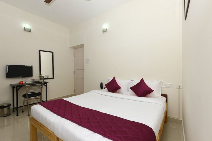 Room 6 of 25