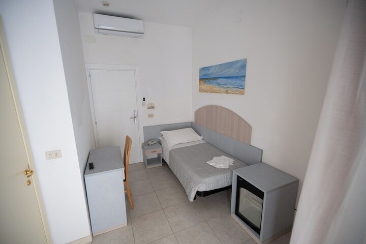 Room 7 of 21
