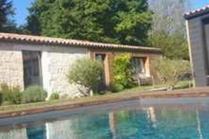 Pool 51 of 60