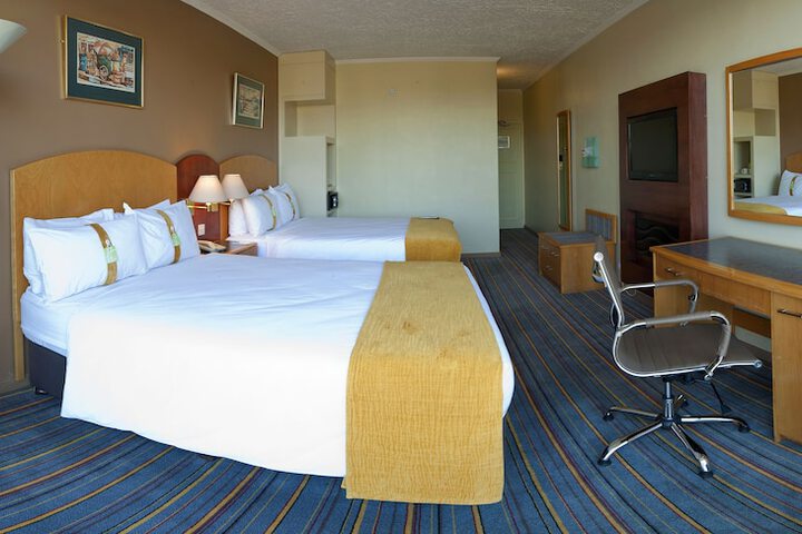 Room 26 of 184