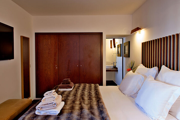 Room 7 of 125