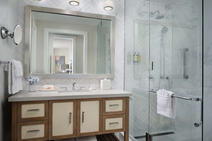 Bathroom shower
