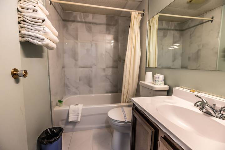 Room 44 of 51