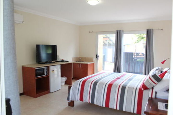 Room 12 of 29