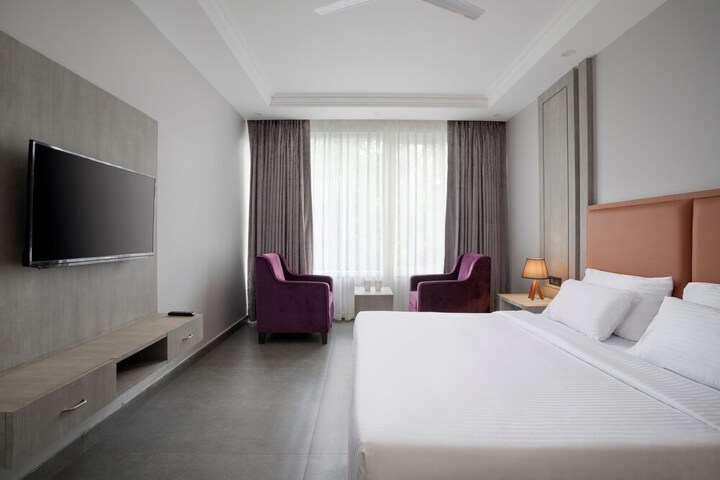 Room 19 of 48