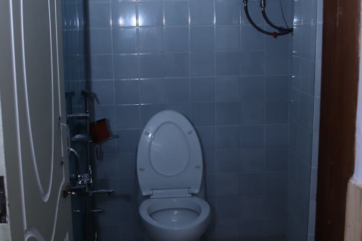 Room 14 of 15